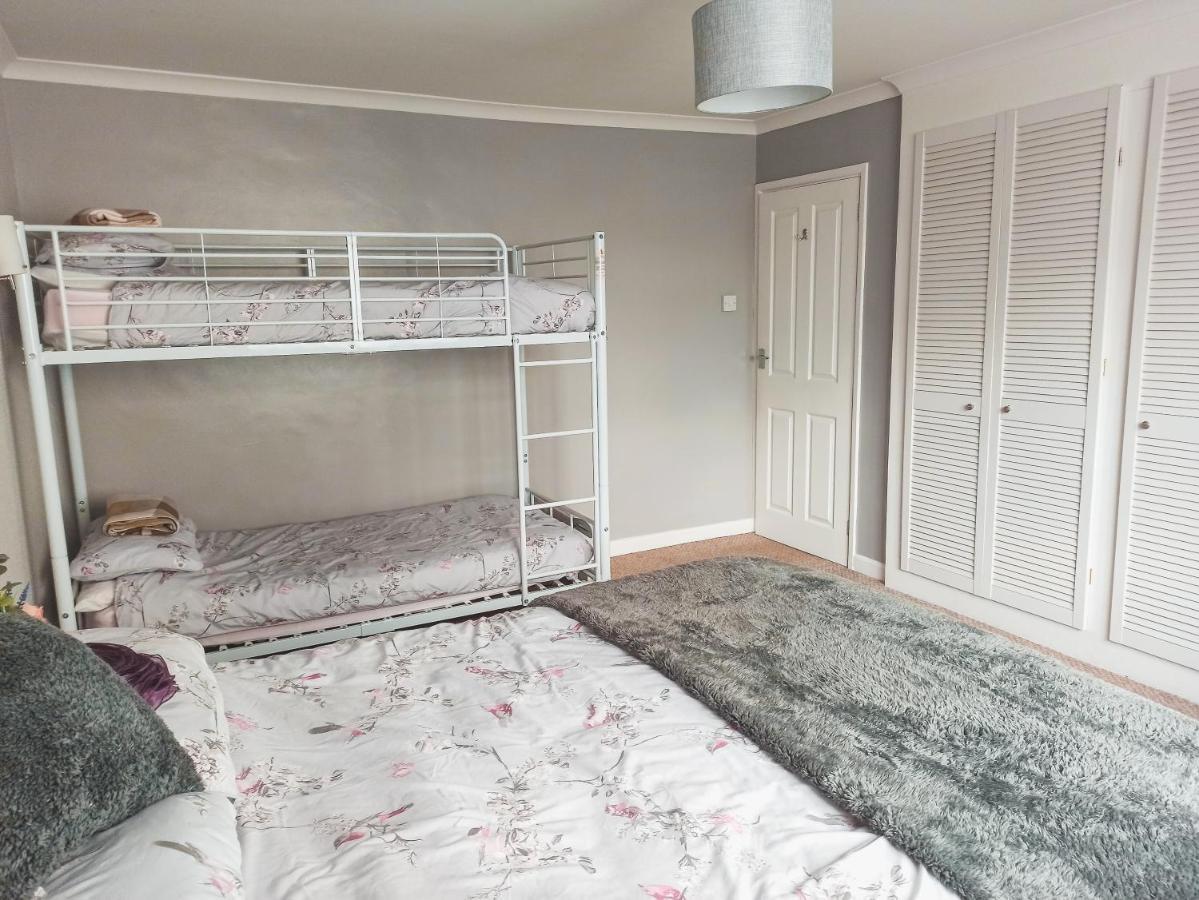 Esplanade Court Apartment With Communal Seasonal Heated Pool Paignton Dış mekan fotoğraf