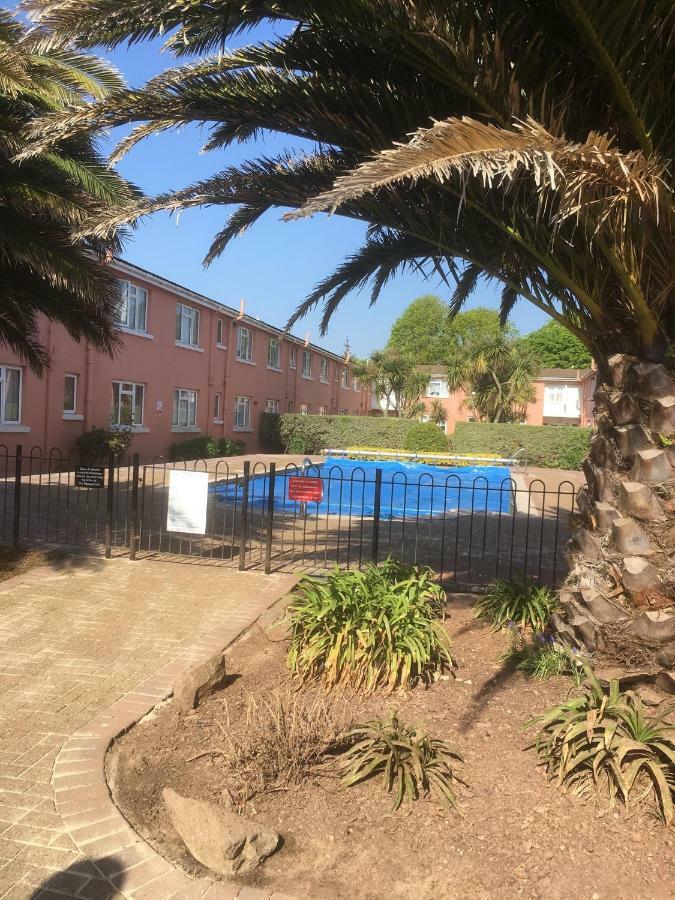 Esplanade Court Apartment With Communal Seasonal Heated Pool Paignton Dış mekan fotoğraf
